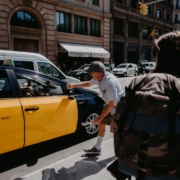 michael-bomke-_sPyCONjJEo-unsplash Такси в Барселоне